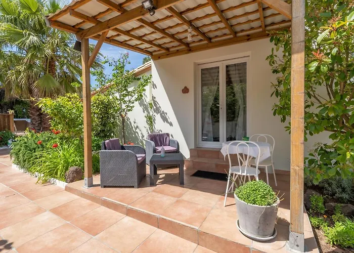 La Villa De L\'Olivier